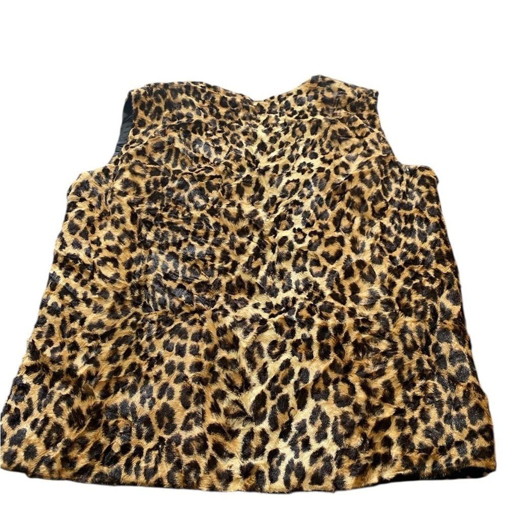 Cheetah print sleeveless top - Picture 3 of 13